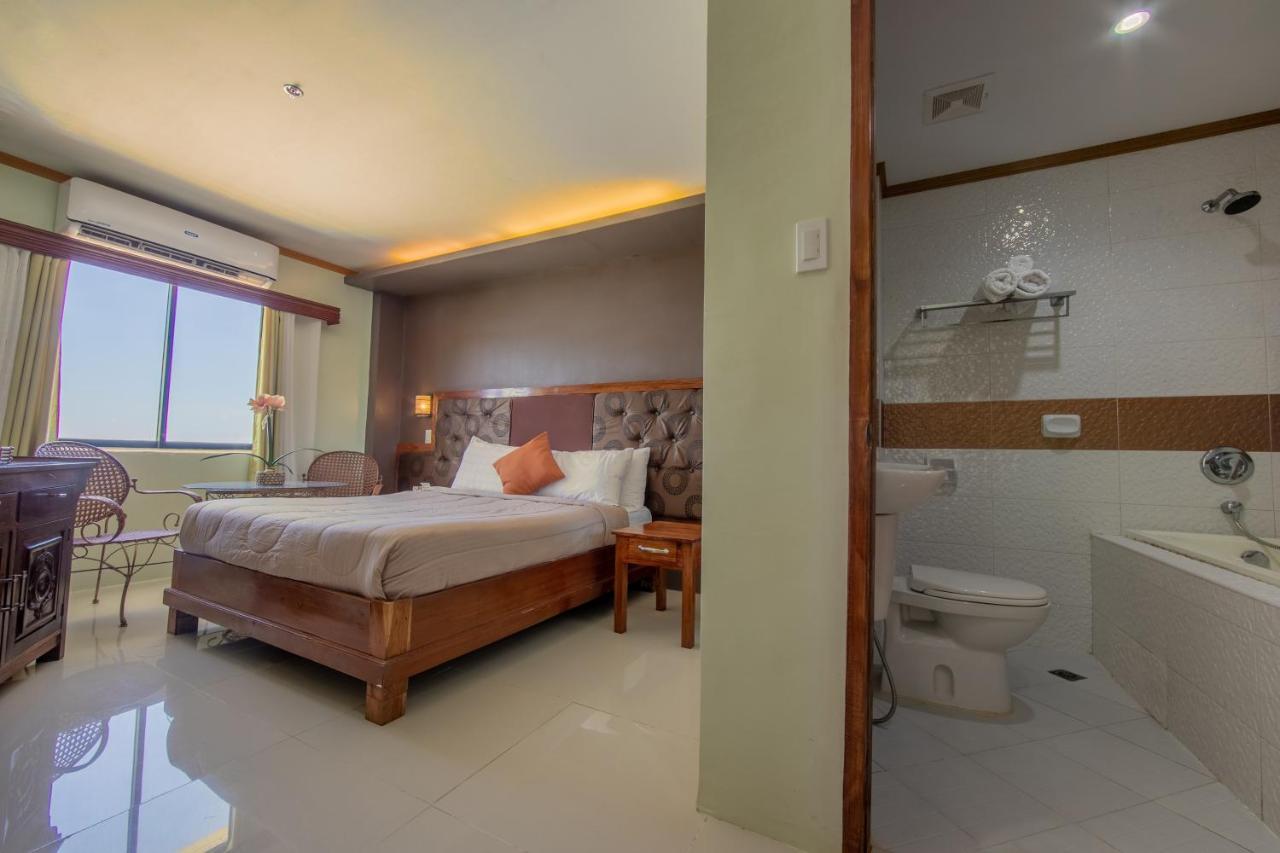 Borongan Rawis Resort Hotel And Restaurant מראה חיצוני תמונה