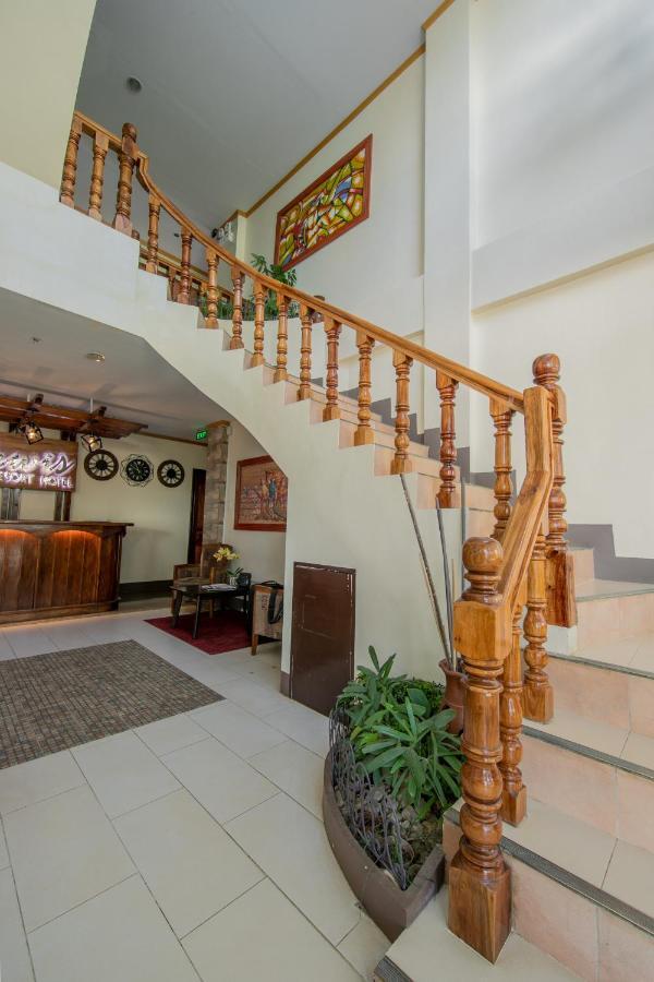 Borongan Rawis Resort Hotel And Restaurant מראה חיצוני תמונה